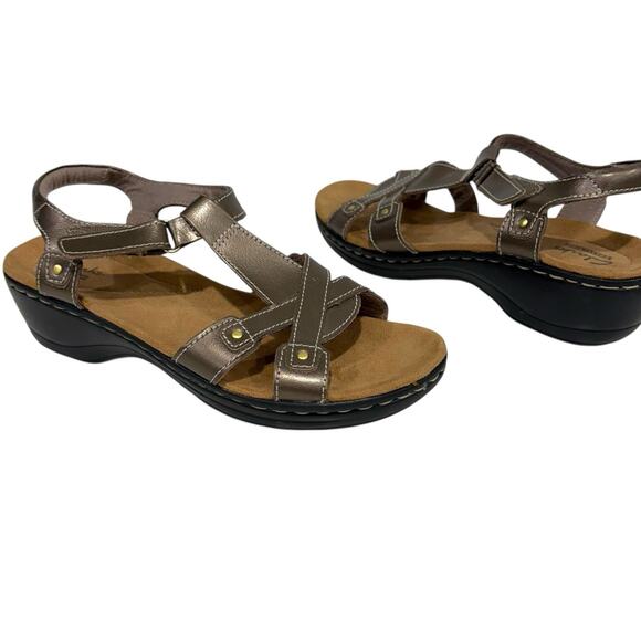 Clarks | Sandals Hayla Flute Pewter Metallic Leather Wedge Heel Comfort- 7.5 - Picture 1 of 10